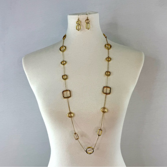 Vintage Gold-Tone Y2K Geometric Necklace and Earring Set - Picture 5 of 13